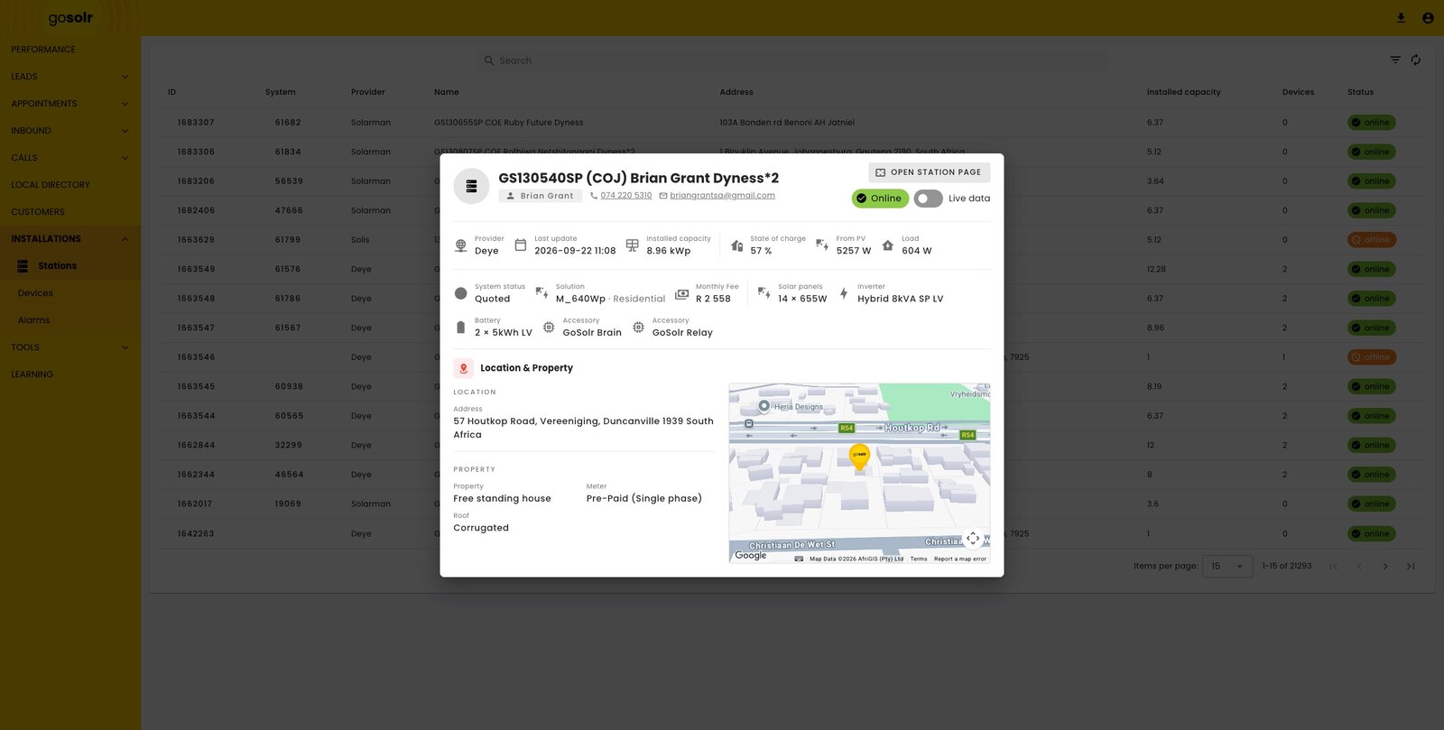 A station detail panel: live state of charge, PV input and load, alongside the installed hardware, monthly fee, address and a map.